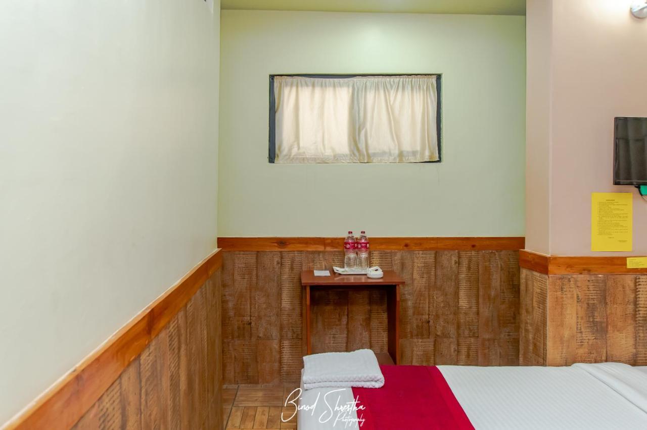 Grand Shivalaya Hotel And Restro Pokhara Exterior photo